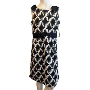 Women's Size 8 Black & White Sleeveless Dress Bows Satin Belt Lined Elegant NWT